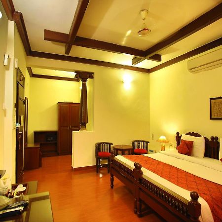 Aalankrita Resort & Convention Secunderabad Экстерьер фото