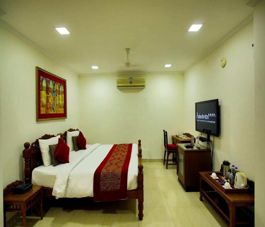 Aalankrita Resort & Convention Secunderabad Экстерьер фото