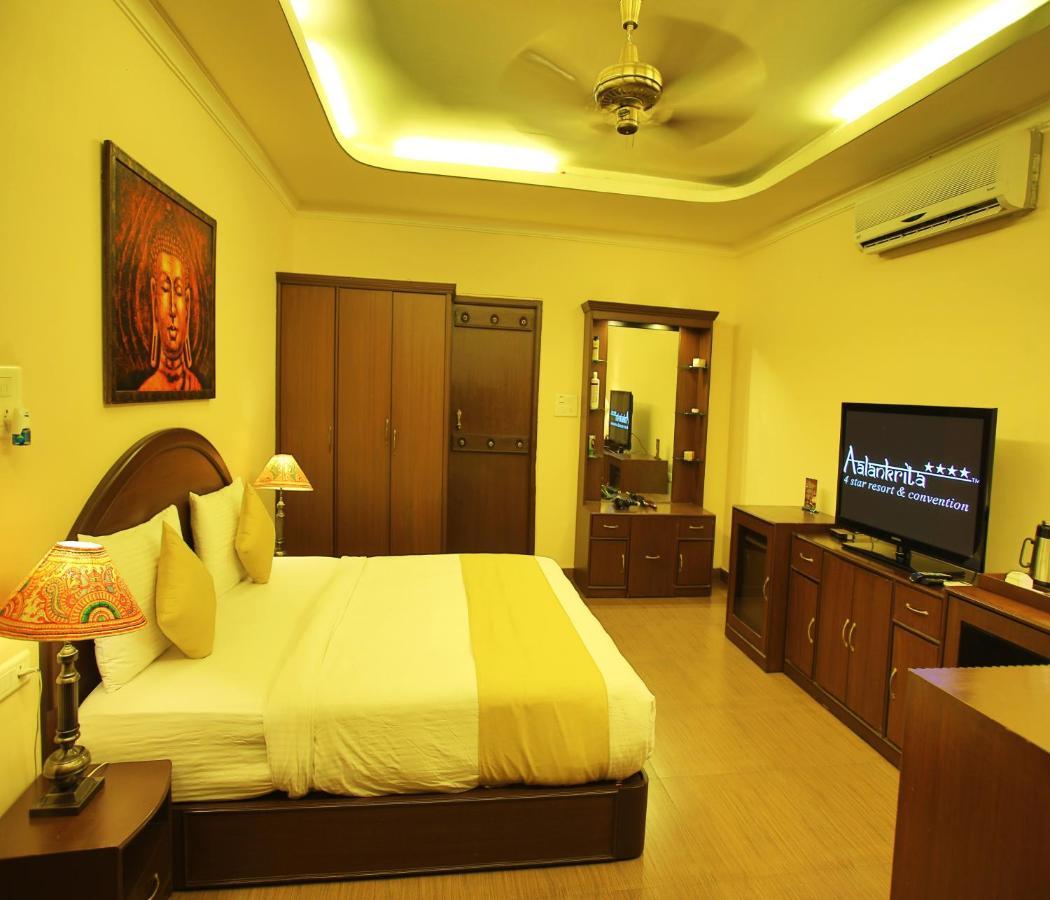 Aalankrita Resort & Convention Secunderabad Экстерьер фото
